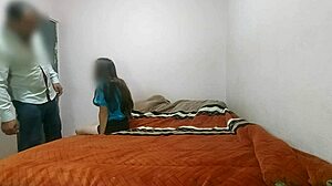 Veja uma adolescente mexicana fazer sexo público sem condições