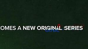 زوجة الأب تعلم صديقة الابن درساً جنسياً