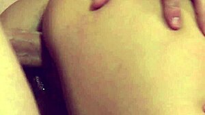 Watch this tattooed brunette get her pussy licked rough on the couch?