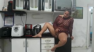 Mestruei no meio da masturba��o por favor n�o ver