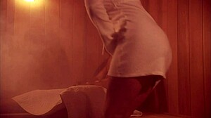 Wow, sauna seks fantasie vervuld met hete milf!