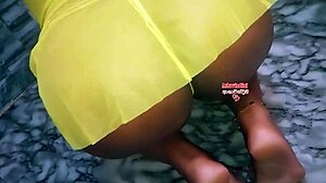 i'm watching this sri lankan milf wife fuck her big ass hard with natural tits.