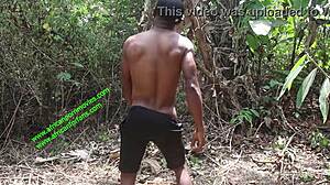 Wow! Offentlig ebony danser på monster pik eksklusivt!