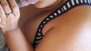 Dojrzała latynoska amatorka ssie wielkiego czarnego kutasa w POV