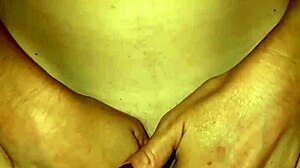 hey, you wanna see me cum hard on this hot chick?