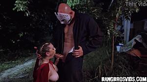 Hé, tu veux jouer à cache-cache dans les bois et te faire baiser ?