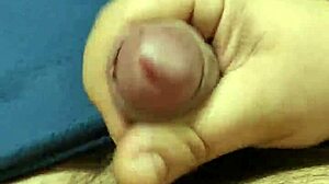 watch this intense masturbation session leading to a huge sborrata explosion!