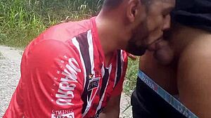 Depois Do Futebol, Macho São-Paulino Chupa E Dá O Rabo Na Trilha