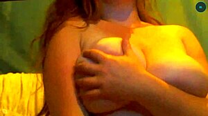 feeling so horny as this sexy camgirl fingers her pussy on skype