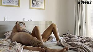 Morning muff diving with latina brunette anarothbardreal, big ass orgasm! 😍