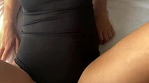 Is that blondie fucking her hairy pussy hard with a blowjob?