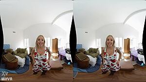 Elle delivers backdoor pleasure in Milfvr.