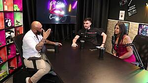 Gabriel And Julia Show Smooth Pussy And Ass