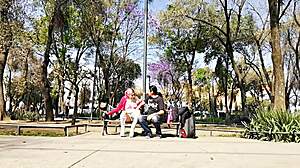 Estabamos grabando un video y llego la policia tuve que aflojar el culo