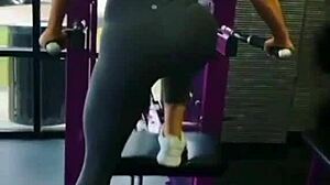 WWE divy znášajú cum challenge v hernej súťaži