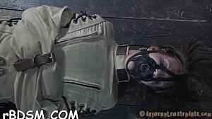 Check out this sensational blonde girl behind the scenes 😍