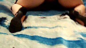 wife uses dildo to fuck her pussy