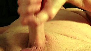 Ручная работа 2 со Свеном: Крупный план зрелого кумшота