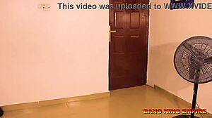 لعنة، ذلك الزب الأسود الكبير جعلها تقذف بقوة! 🥵