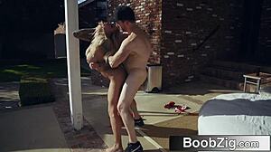 tatted slut fucked in luxurious house 😈