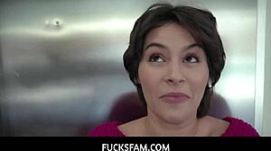 fucksfam - 继母每次都渴望猛干