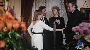 Три флиртующие блондинки жаждут дикой групповухи сегодня ночью