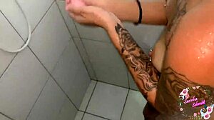 vem tomar um banho gostoso e molhadinho comigo dluquinhaa fortal filmes 😏