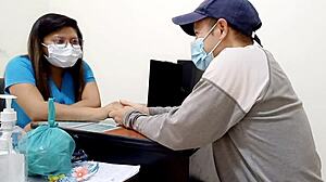 लैटिना डॉक्टर मरीज को अस्पताल में इंटेंस ब्लोजॉब से लुभाती है