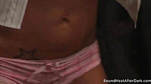 orgasmic pussy licking with lesbian slave