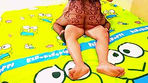 Hotel receptionist delivers wild moves in steamy session