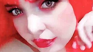 Chica Leche is carefully practicing her licking skills in this Argentinian video. Watch closely now.