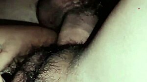 Mi prima jovencita colegiala dormilona se queda a descansar en mi cama me aprovecho y comienzo a tocar su dulce vagina y tengo sexo con mi prima real casero amateur no fingido