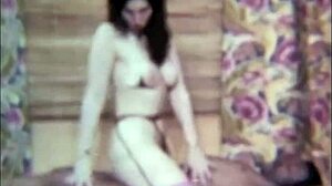 Vintage interracial scene i London med Dark Lantern