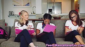 these teen amateurs are blowing guys at the party pov style 😈