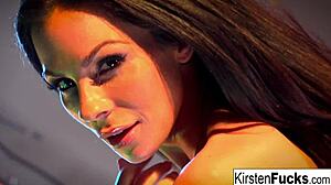 Hollywood movie lights solo with kirsten