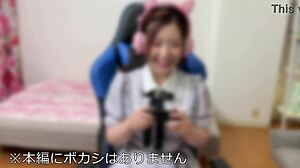 Leaked stream of cute 20yo gamer girl getting light orgasm blowjob and creampie during live session