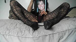Dscf2151 Avi Pantyhose Masturbation