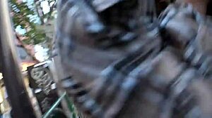 Wow, Round Girl's Erotic Hip Action!