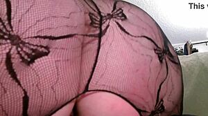 Giantess Dawnskye1962 in Crotchless Pantyhose Dominates