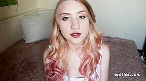 Aurora Shakes Her Ass For Us