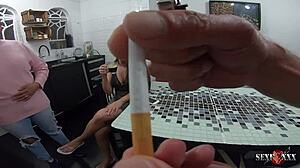 Manu fox playing dedicated wife in kitchen with tony tigrao, sandro lima, lidy silva, and binho ted 😍