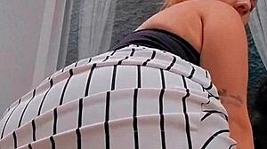 Safada Cleaning Window And Showing Off To Neighbor