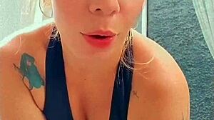 Safada Cleaning Window And Showing Off To Neighbor