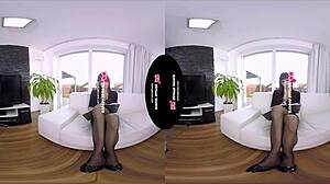 shemale bailey paris fucks the blonde hottie deepthroat