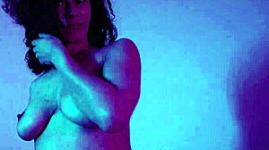 brunette masturbates pussy with vibrator alone - fisting