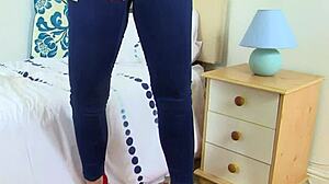 Ashleigh peels off her tight leggings.