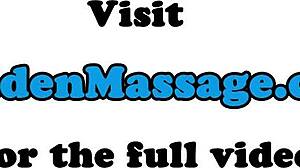 สาวสวยโดนเย็ดสไตล์หมาแรงโดยหมอนวดซุ่มซ่าม