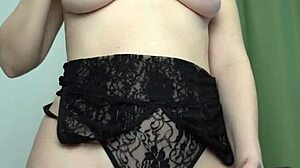 This toy is making my pussy so wet as I masturbate