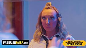 Hot Bathroom Attendant Gives Club-Goers Special Treatment