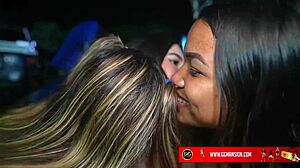 threesome in clubhouse with friends 😘